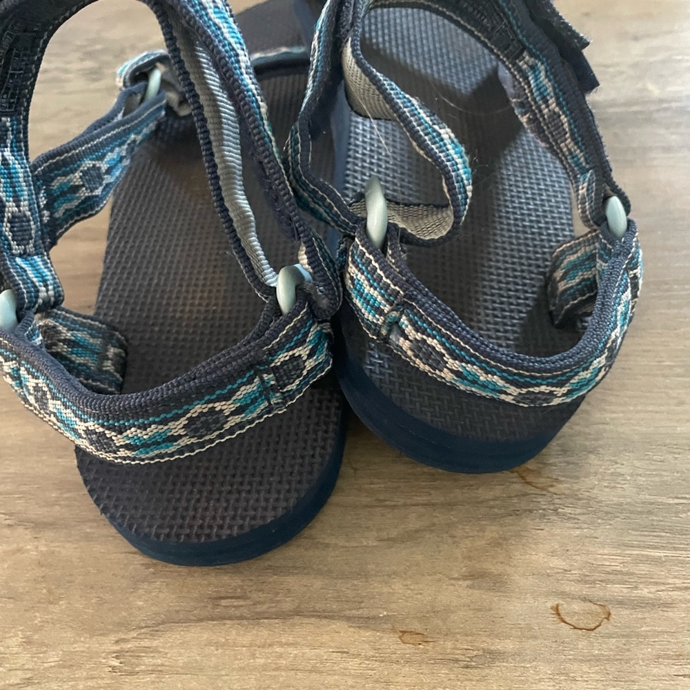 Teva original Geo Blue Gray Strappy Aztec Beach hiking climbing sandals size 9 - Picture 4 of 6